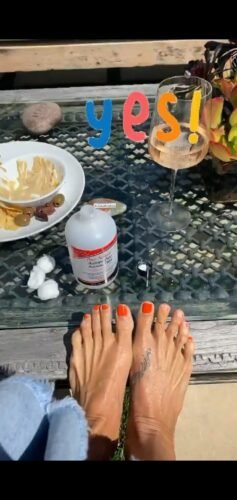 Brooke Burke Feet Toes And Soles 1996