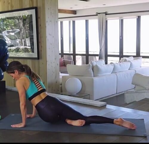 Brooke Burke Feet Toes And Soles 2219