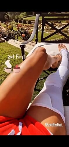Brooke Burke Feet Toes And Soles 2270