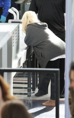 Christina Aguilera Feet Toes And Soles 254