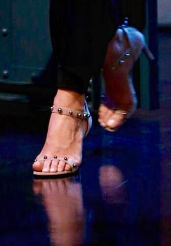 Mariska Hargitay Feet Toes And Soles 352
