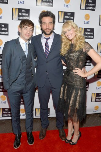 Beth Behrs Feet Toes And Soles 50