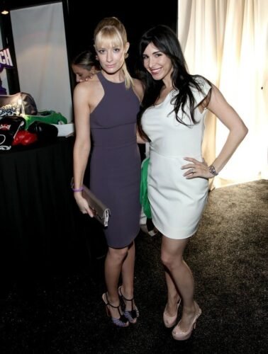 Beth Behrs Feet Toes And Soles 54