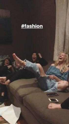 Beth Behrs Feet Toes And Soles 360