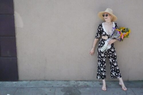 Beth Behrs Feet Toes And Soles 382