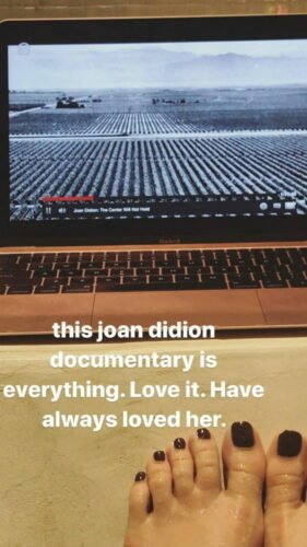 Beth Behrs Feet Toes And Soles 394