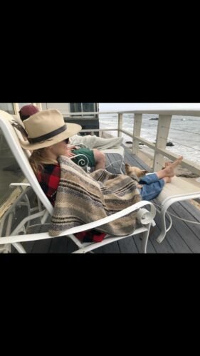 Beth Behrs Feet Toes And Soles 420