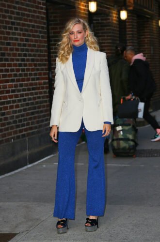 Beth Behrs Feet Toes And Soles 437