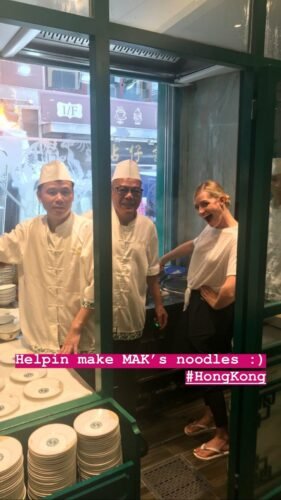 Beth Behrs Feet Toes And Soles 442