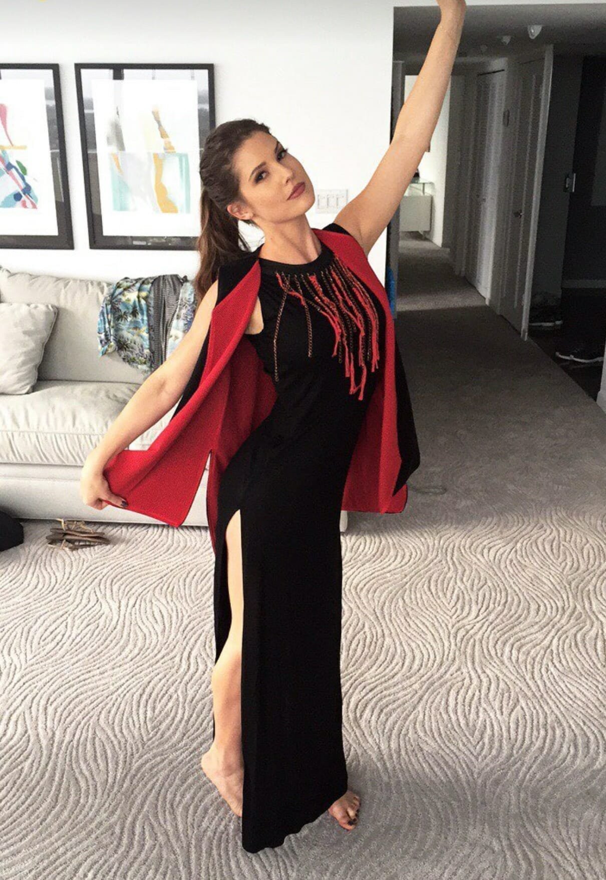 Amanda Cerny’s Feet, Toes And Soles - HD Pictures - Barefoot