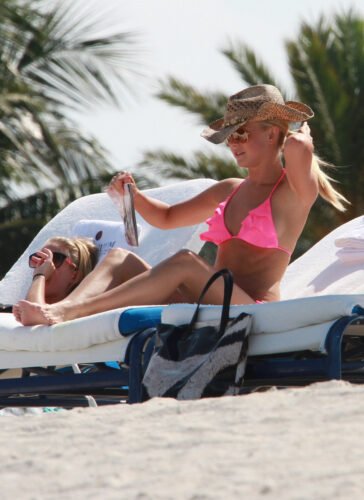 Julianne Hough Feet Toes And Soles 207