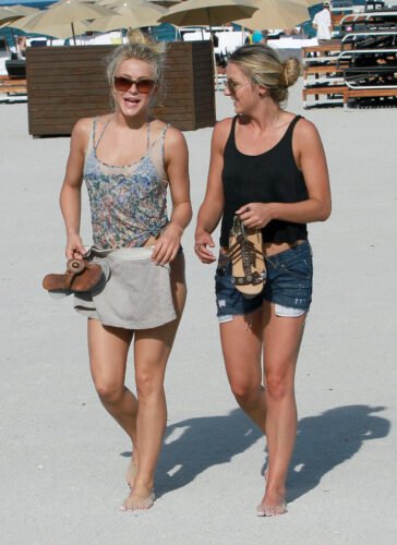 Julianne Hough Feet Toes And Soles 279