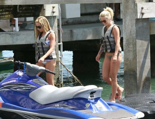 Julianne Hough Feet Toes And Soles 291