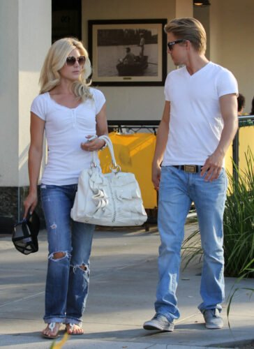 Julianne Hough Feet Toes And Soles 403
