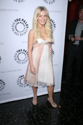 Julianne Hough Feet Toes And Soles 662