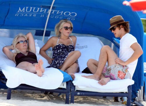 Julianne Hough Feet Toes And Soles 698