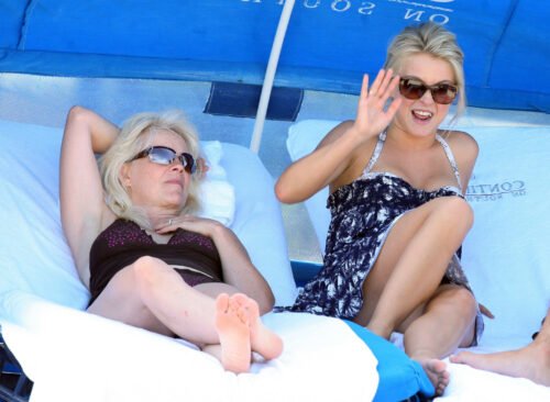 Julianne Hough Feet Toes And Soles 699