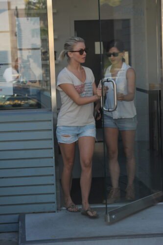 Julianne Hough Feet Toes And Soles 737