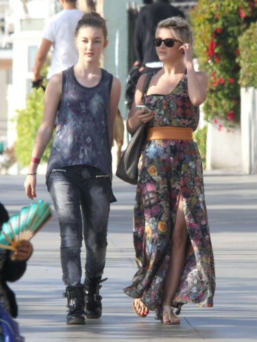 Julianne Hough Feet Toes And Soles 848