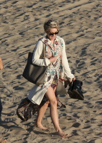 Julianne Hough Feet Toes And Soles 856