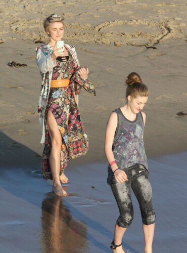 Julianne Hough Feet Toes And Soles 857