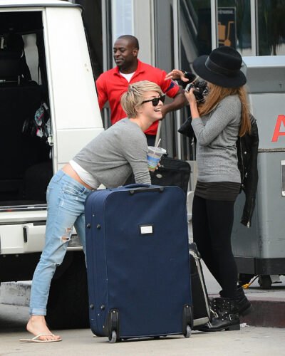 Julianne Hough Feet Toes And Soles 864