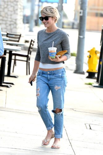 Julianne Hough Feet Toes And Soles 869