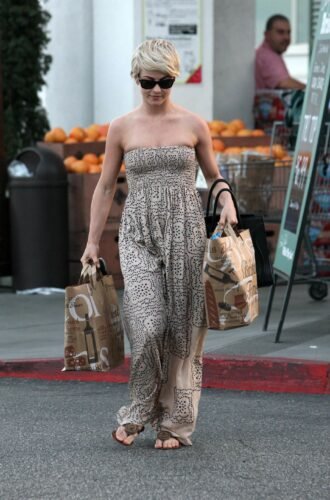 Julianne Hough Feet Toes And Soles 884