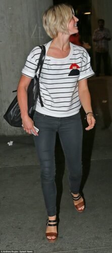 Julianne Hough Feet Toes And Soles 944