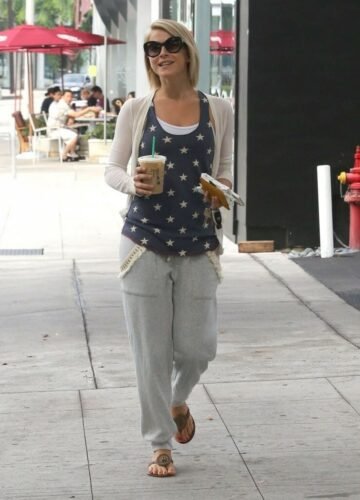 Julianne Hough Feet Toes And Soles 1012