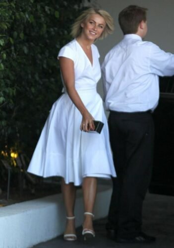 Julianne Hough Feet Toes And Soles 1023