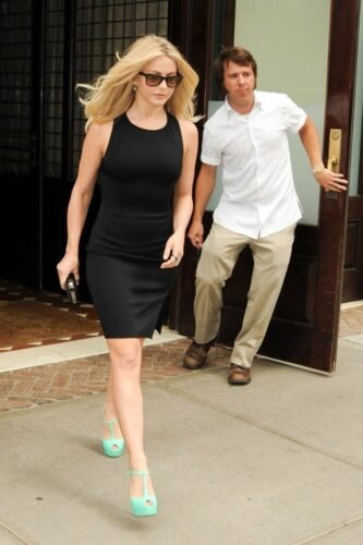 Julianne Hough Feet Toes And Soles 1109