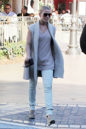 Julianne Hough Feet Toes And Soles 1202