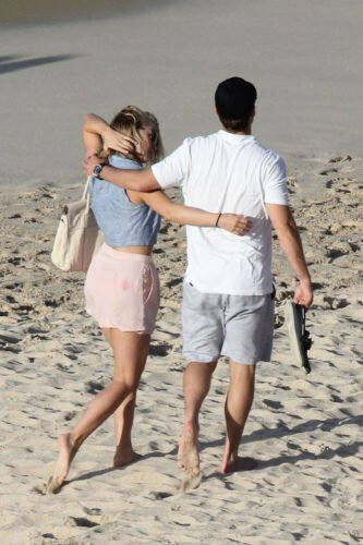 Julianne Hough Feet Toes And Soles 1212