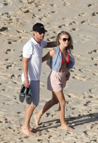 Julianne Hough Feet Toes And Soles 1213