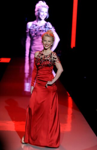 Julianne Hough Feet Toes And Soles 1357