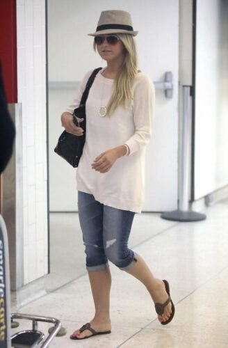 Julianne Hough Feet Toes And Soles 1394