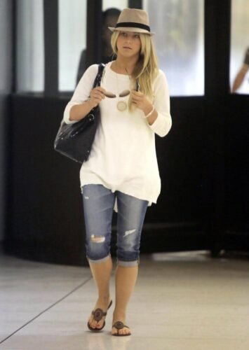 Julianne Hough Feet Toes And Soles 1401