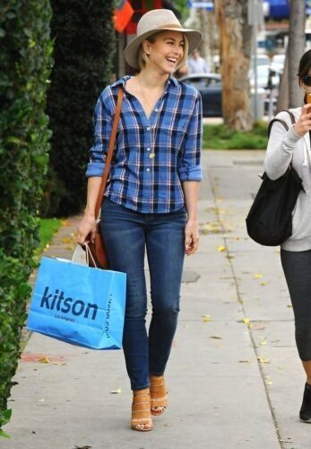 Julianne Hough Feet Toes And Soles 1500