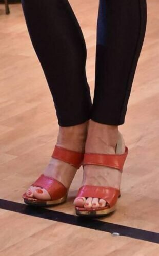 Julianne Hough Feet Toes And Soles 1648