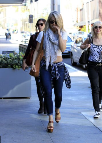 Julianne Hough Feet Toes And Soles 1669