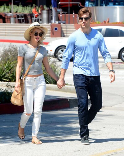 Julianne Hough Feet Toes And Soles 1710