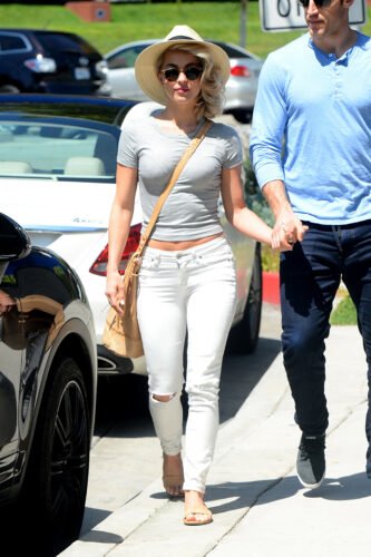 Julianne Hough Feet Toes And Soles 1713