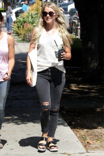 Julianne Hough Feet Toes And Soles 1782