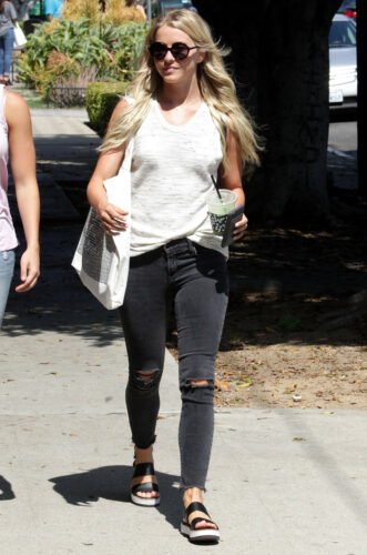 Julianne Hough Feet Toes And Soles 1786