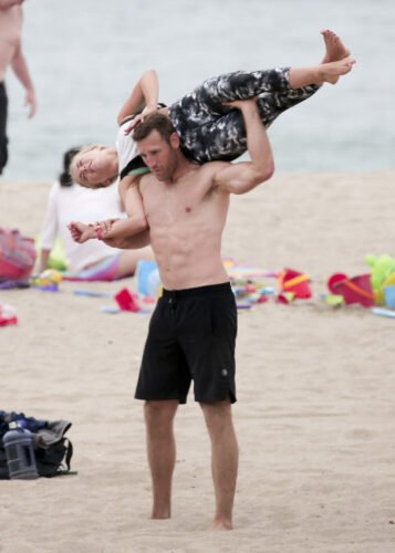 Julianne Hough Feet Toes And Soles 1866