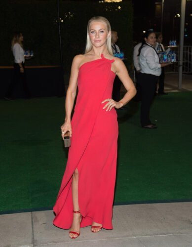 Julianne Hough Feet Toes And Soles 1898