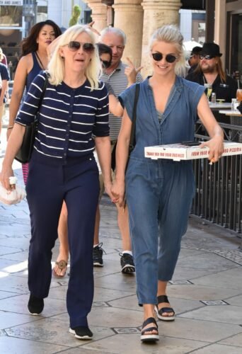 Julianne Hough Feet Toes And Soles 1919