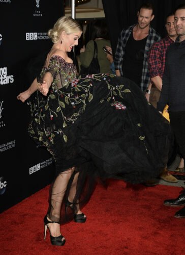 Julianne Hough Feet Toes And Soles 1954