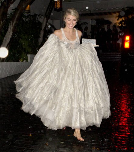 Julianne Hough Feet Toes And Soles 1968